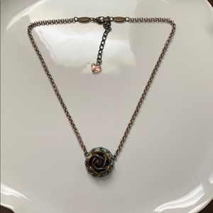 Sabika Genuine rose necklace